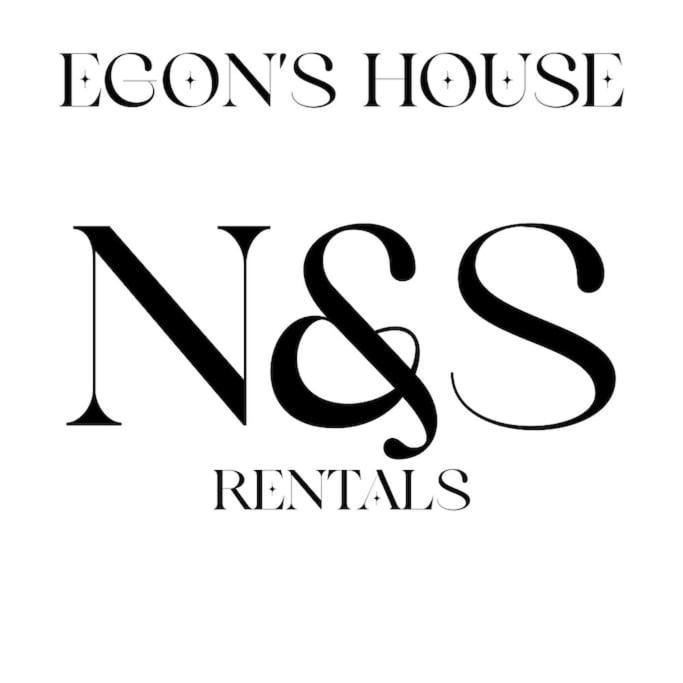 Centrally Located To The City Of Lincoln Exterior foto